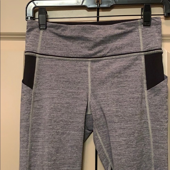 Lululemon Crop - Picture 2 of 6